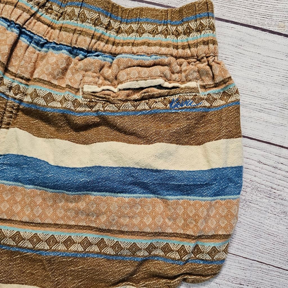 Kavu medium pull on short w/Aztec design. Brown, blue, cream - Picture 7 of 10
